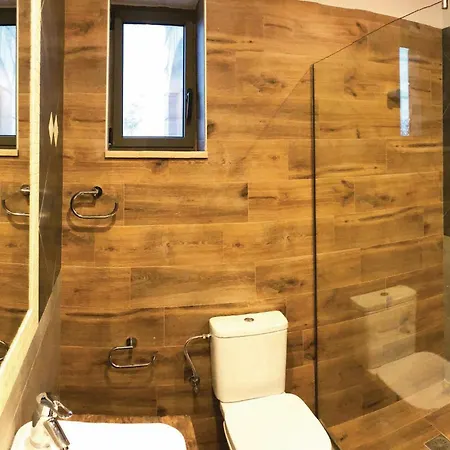 Stunning In With Wifi Holiday home